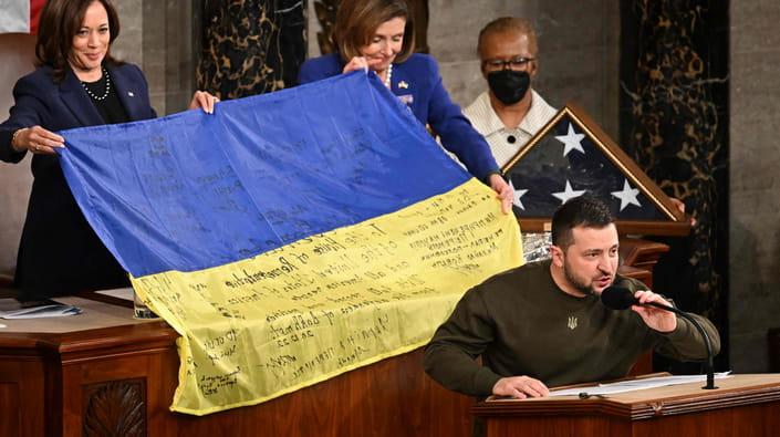 По оценкам CNN, Зеленский поблагодарил США не менее 33 раз