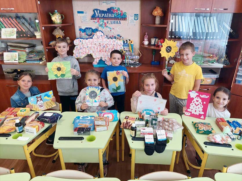 Маленькі кроки — велика вдячність: харківські школярі привітали захисників і захисниць України зі святом (відео)