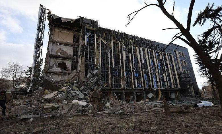 Армія РФ вдарила балістикою по центру Ізюма, є загиблі та поранені (відео)