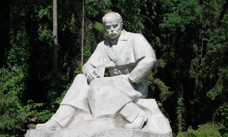 monument, taras shevchenko, ukraine
