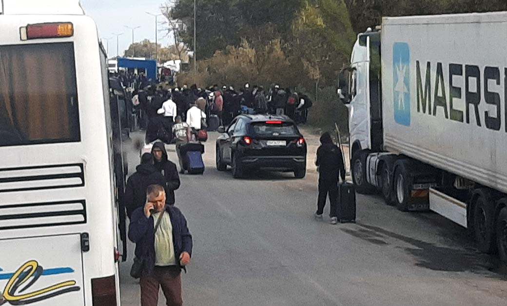 Паломництво хасидів в Умань: як духовна традиція перетворилася на логістичну проблему для Півдня України (відео)