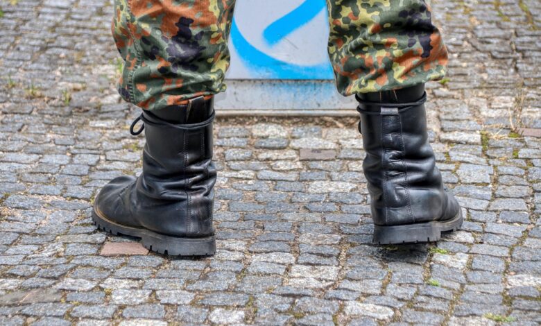armed forces, boots, tarnug, cobblestones, military, military service, defend, armed forces, armed forces, armed forces, armed forces, armed forces