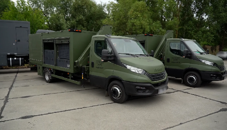 Повітряні Сили ЗСУ отримали мобільні комплекси для обслуговування F-16