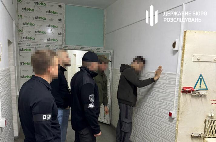 ДБР викрило факти катувань у Полтавському СІЗО