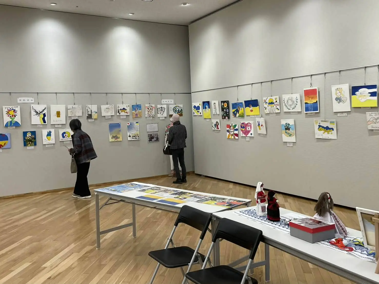 Children's drawings as a voice of war: works of students of Sumy Art School were shown in Japan and Europe