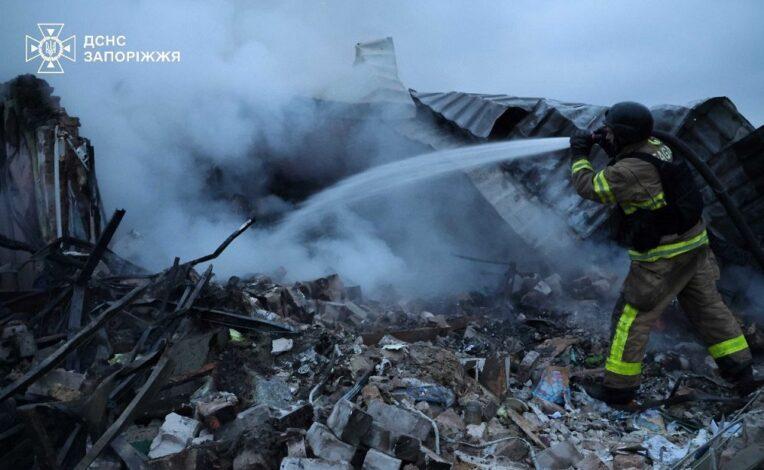 РФ вдарила по Запорізькій області: загинула жінка, є поранені