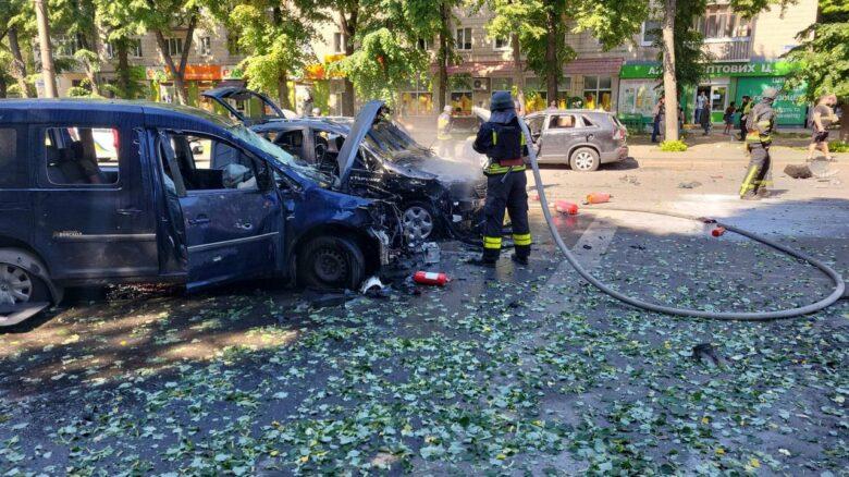 Армія РФ вдарила по Сумах: загинула людина, є постраждалі