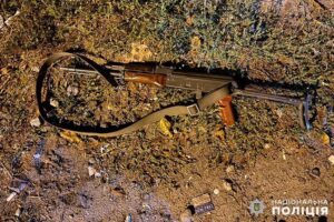 Shooting in Khmelnytskyi region: a man fired 60 rounds, injured a policeman and a civilian